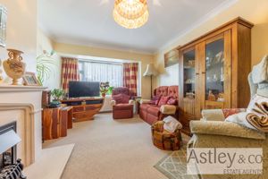 lounge- click for photo gallery